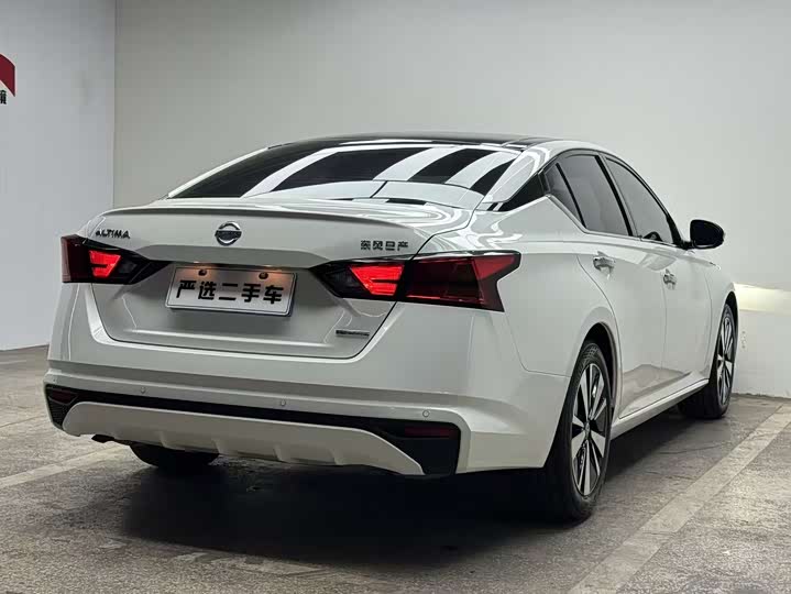 Nissan Teana, 2022 — фото 7 из 9