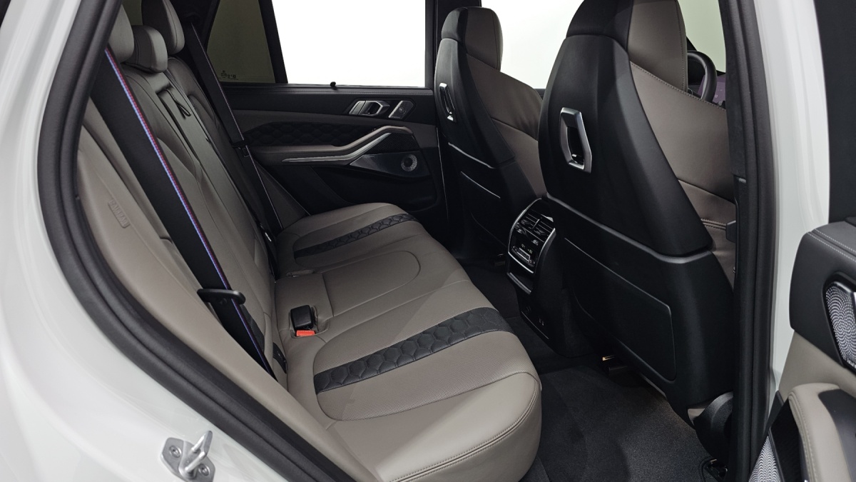 BMW X5 M, 2025 — фото 11 из 12