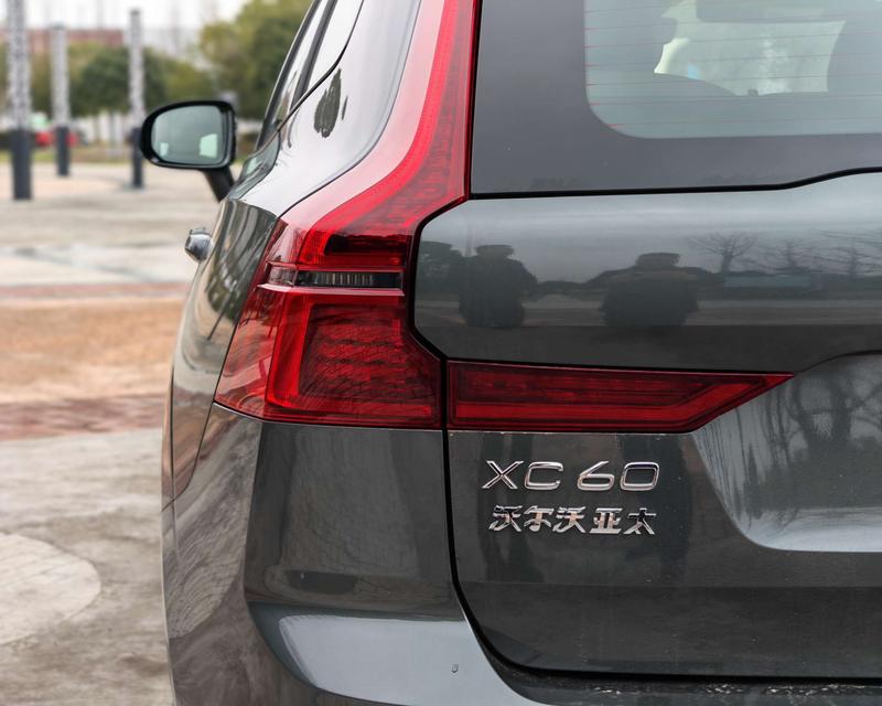 Volvo XC60, 2025 — фото 9 из 12
