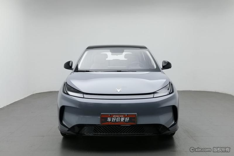 BAIC Arcfox T1, 2025 — фото 2 из 12