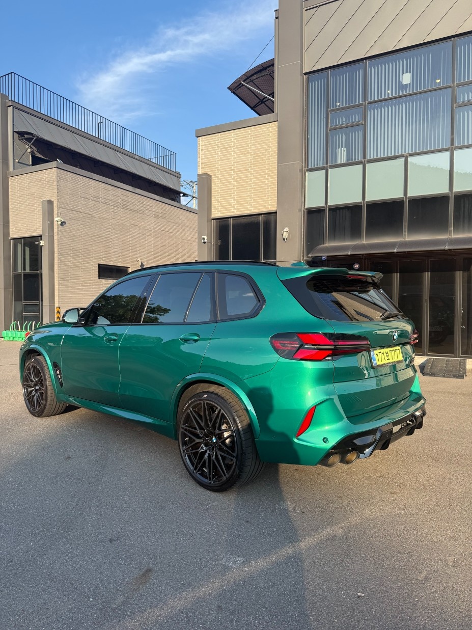 BMW X5 M, 2025 — фото 3 из 12