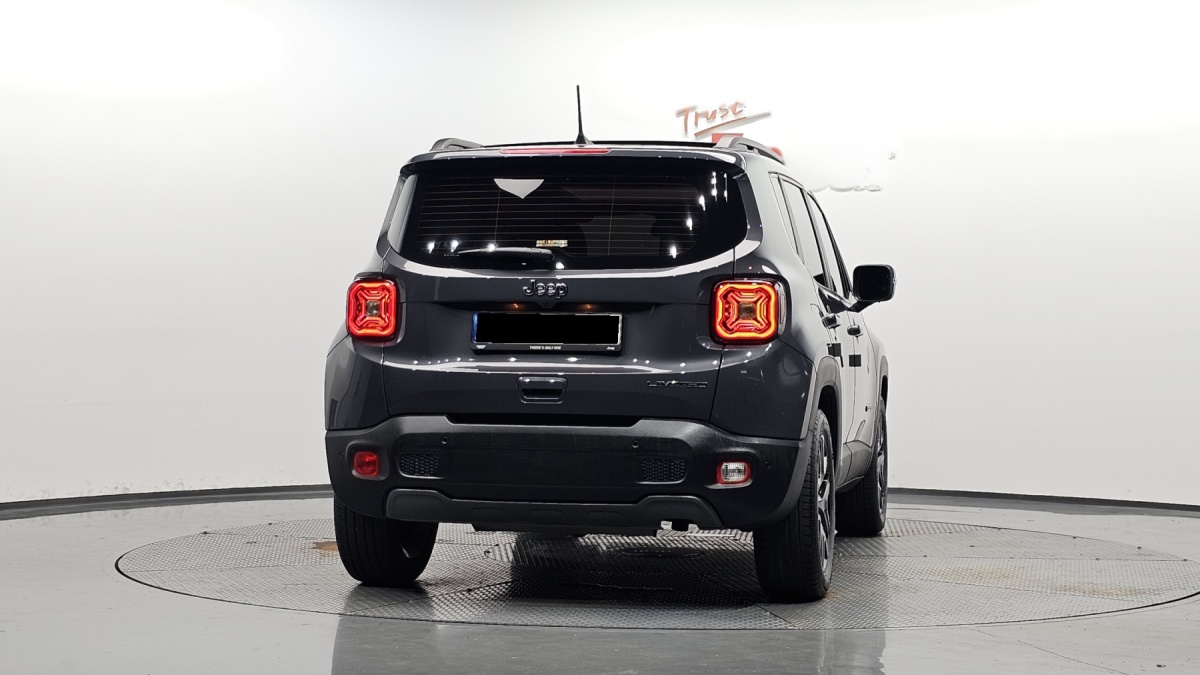 Jeep Renegade, 2023 — фото 4 из 12