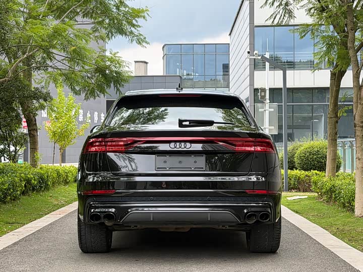 Audi Q8, 2021 — фото 5 из 9