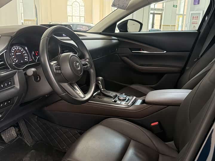 Mazda CX-30, 2022 — фото 7 из 9