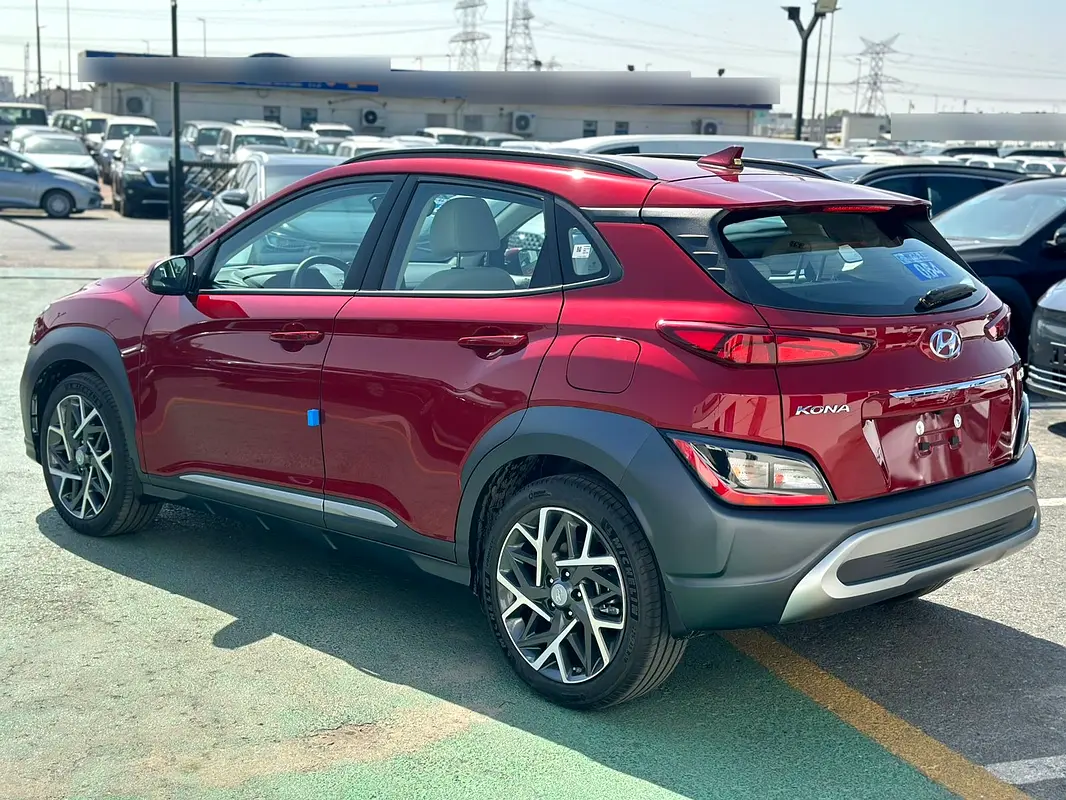 Hyundai Kona, 2023 — фото 4 из 10