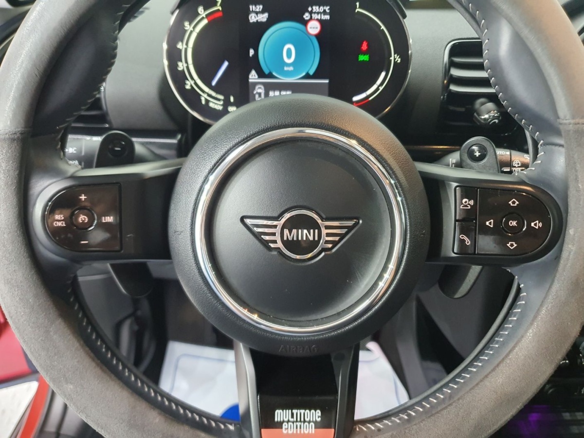 Mini Clubman, 2023 — фото 11 из 12