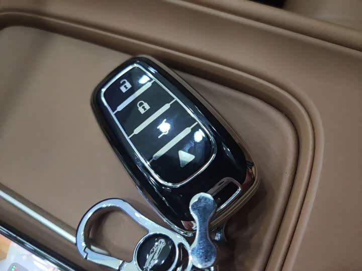 Dongfeng Aeolus L8, 2025 — фото 9 из 9