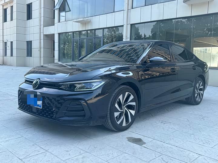 Volkswagen Passat, 2025 — купить в Смоленске под ключ