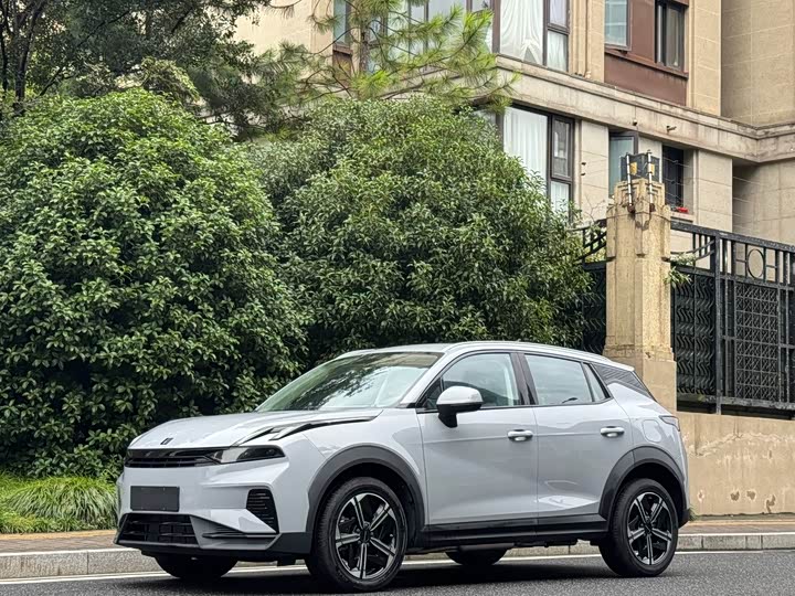 Lynk & Co 06 EM-P Hybrid, 2026 — купить в Костроме под ключ