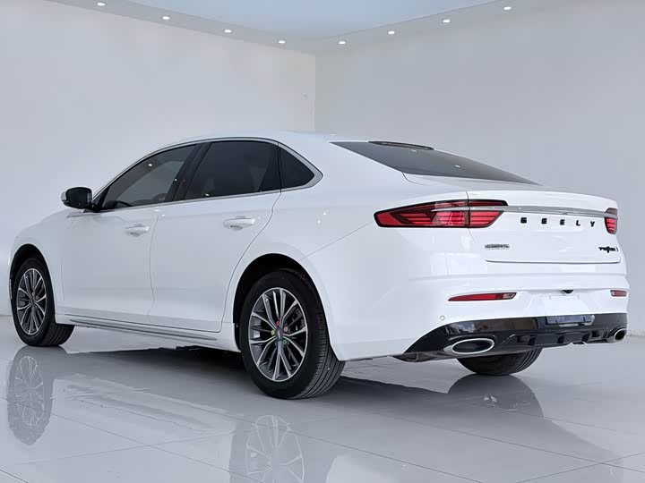 Geely Preface, 2022 — фото 9 из 9