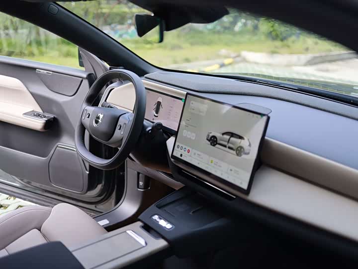 Volvo XC70 Hybrid, 2026 — фото 5 из 9