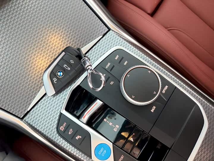 BMW i4, 2025 — фото 9 из 9
