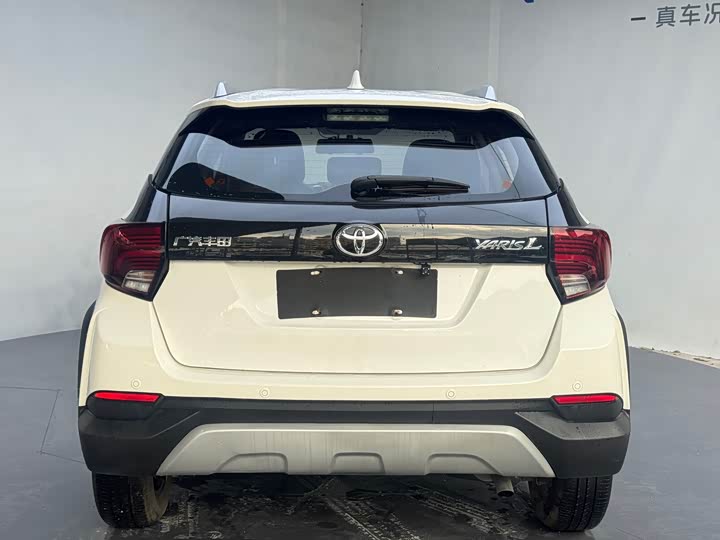 Toyota Yaris L Hatchback, 2022 — фото 5 из 9