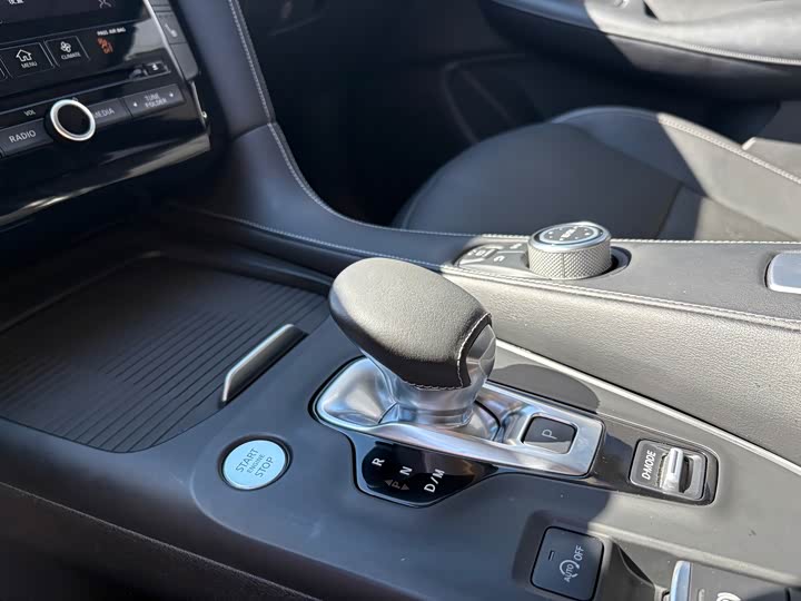 Infiniti QX50, 2022 — фото 8 из 9