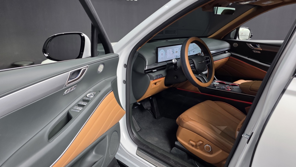 Genesis GV80, 2025 — фото 10 из 12