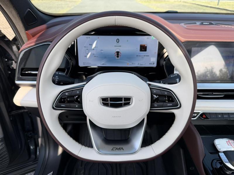 Geely Monjaro, 2023 — фото 12 из 12