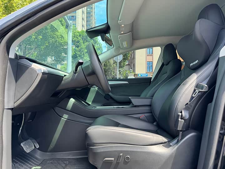 Tesla Model Y, 2023 — фото 7 из 9