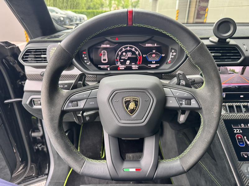 Lamborghini Urus, 2023 — фото 10 из 12