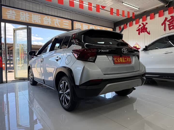 Toyota Yaris L Hatchback, 2022 — фото 4 из 9