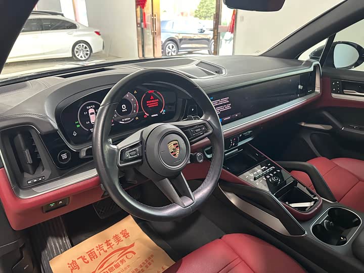 Porsche Cayenne, 2023 — фото 7 из 9