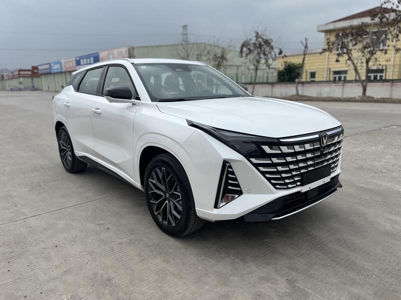 Changan UNI-Z Hybrid, 2026 — фото 3 из 12