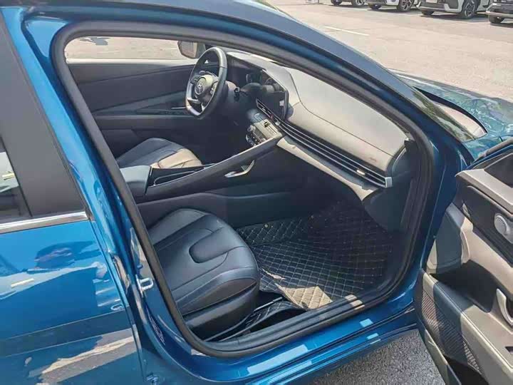 Hyundai Elantra N line, 2023 — фото 6 из 9