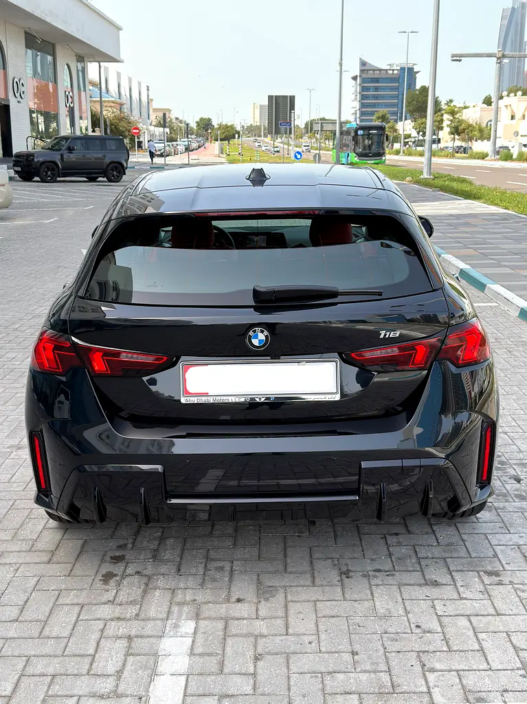 BMW 1-Series, 2025 — фото 8 из 10