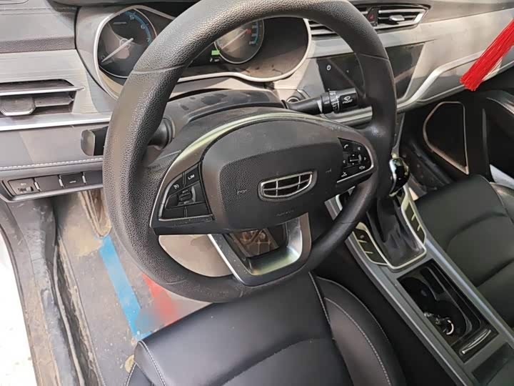 Geely Emgrand, 2022 — фото 6 из 9