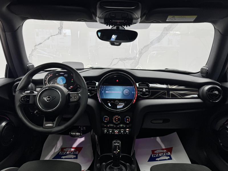 Mini Mini JCW, 2022 — фото 7 из 12