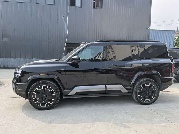 BYD FangChengBao Leopard 8, 2024 — фото 3 из 9