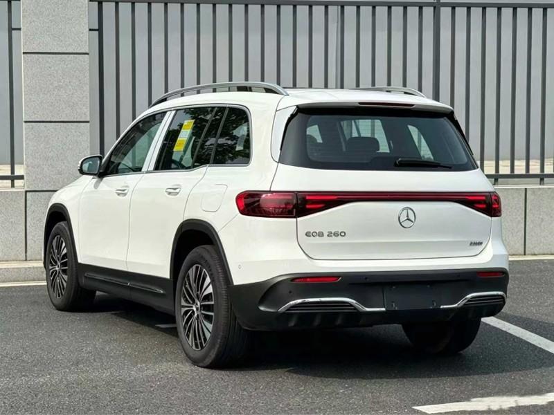 Mercedes-Benz EQB, 2026 — фото 3 из 10