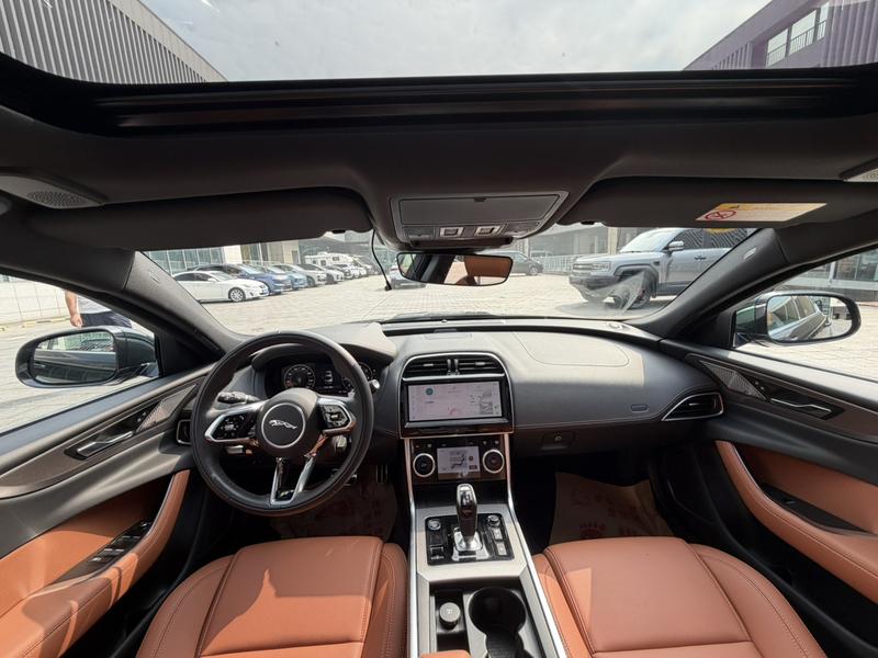 Jaguar XE L, 2024 — фото 7 из 12