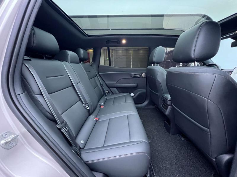Toyota bZ3X, 2025 — фото 12 из 12