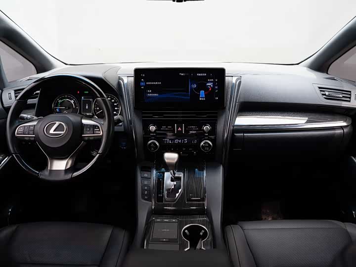 Lexus LM, 2022 — фото 8 из 9