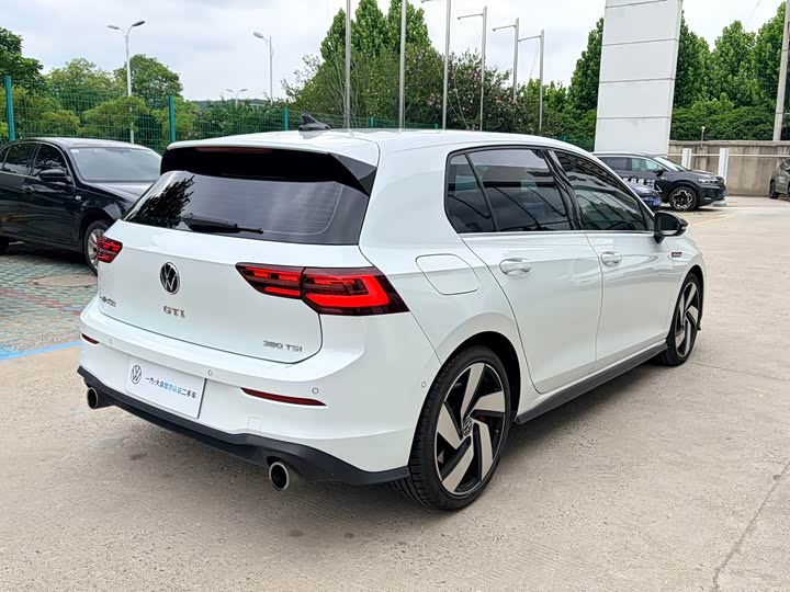 Volkswagen Golf GTI, 2022 — фото 9 из 9
