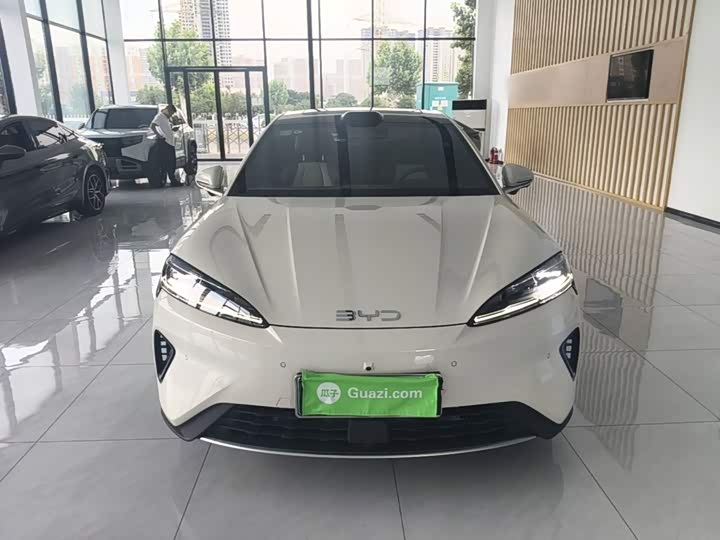 BYD Seal 07 DM-i Hybrid, 2025 — фото 3 из 9