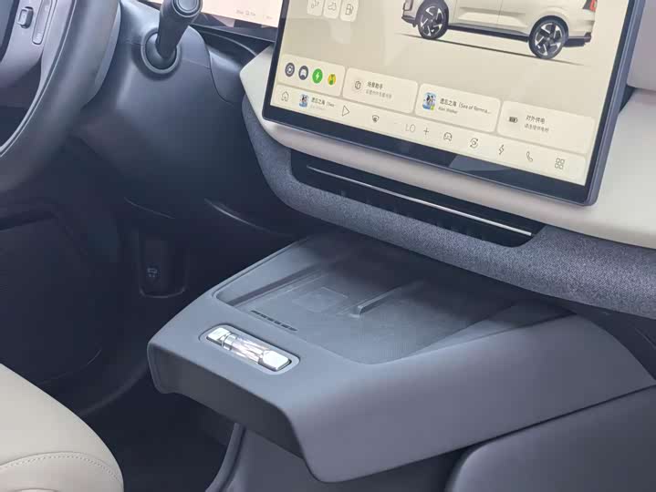 Volvo XC70 Hybrid, 2025 — фото 6 из 9
