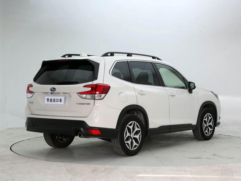 Subaru Forester, 2022 — фото 6 из 12