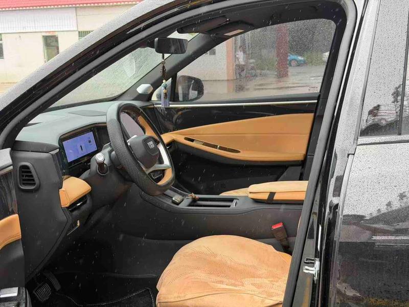Geely Galaxy L7, 2024 — фото 9 из 11