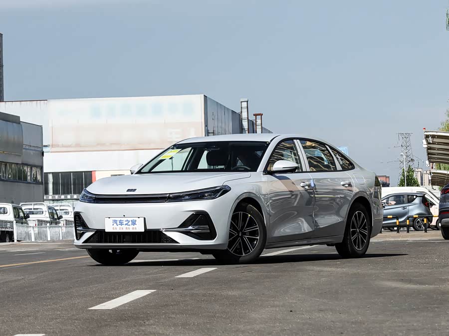 Geely Galaxy A7, 2026 — купить в Кирове под ключ