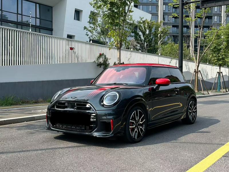 Mini Mini JCW, 2025 — купить в Смоленске под ключ