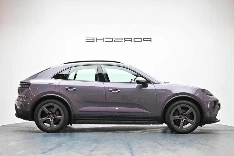 Porsche Macan EV, 2024 — фото 8 из 12