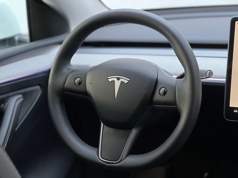 Tesla Model Y, 2024 — фото 12 из 12
