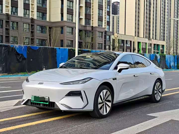 Geely Galaxy E8, 2023 — купить в Смоленске под ключ