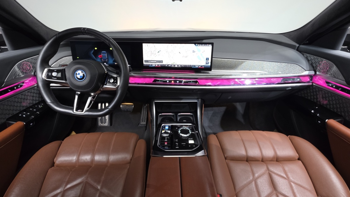 BMW i7, 2024 — фото 7 из 12