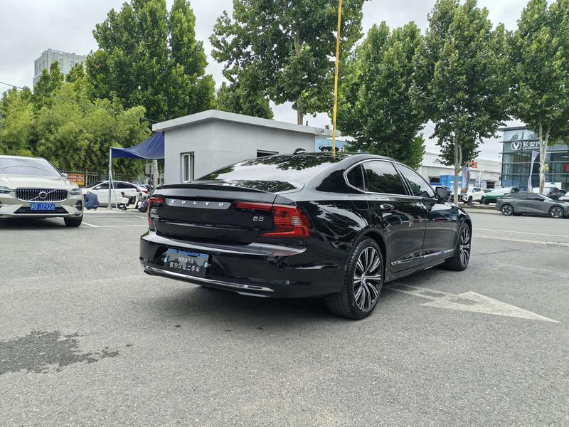 Volvo S90, 2023 — фото 6 из 12