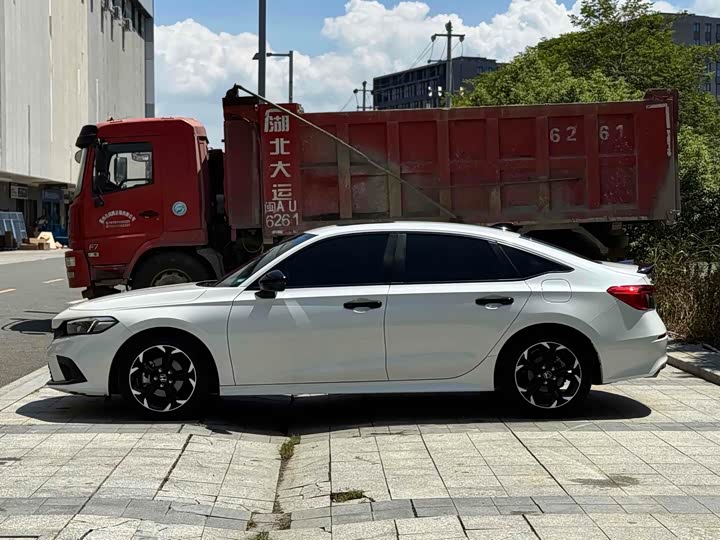 Honda Civic, 2023 — фото 3 из 9