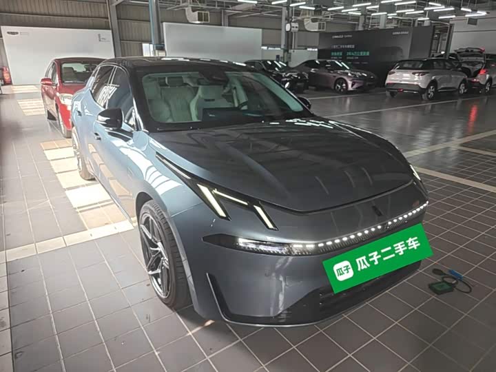 Lynk & Co 07 EM-P Hybrid, 2024 — фото 4 из 9