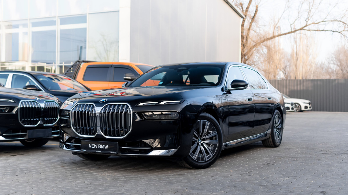 BMW 7 Serii, 2025