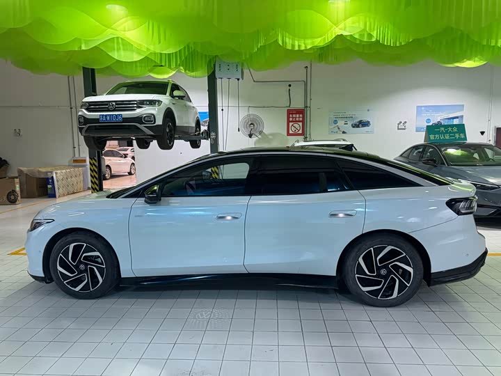 Volkswagen ID.7 Vizzion, 2024 — фото 2 из 9